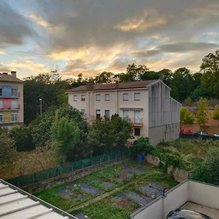 Apartamento En Una Zona Tranquila De Olot